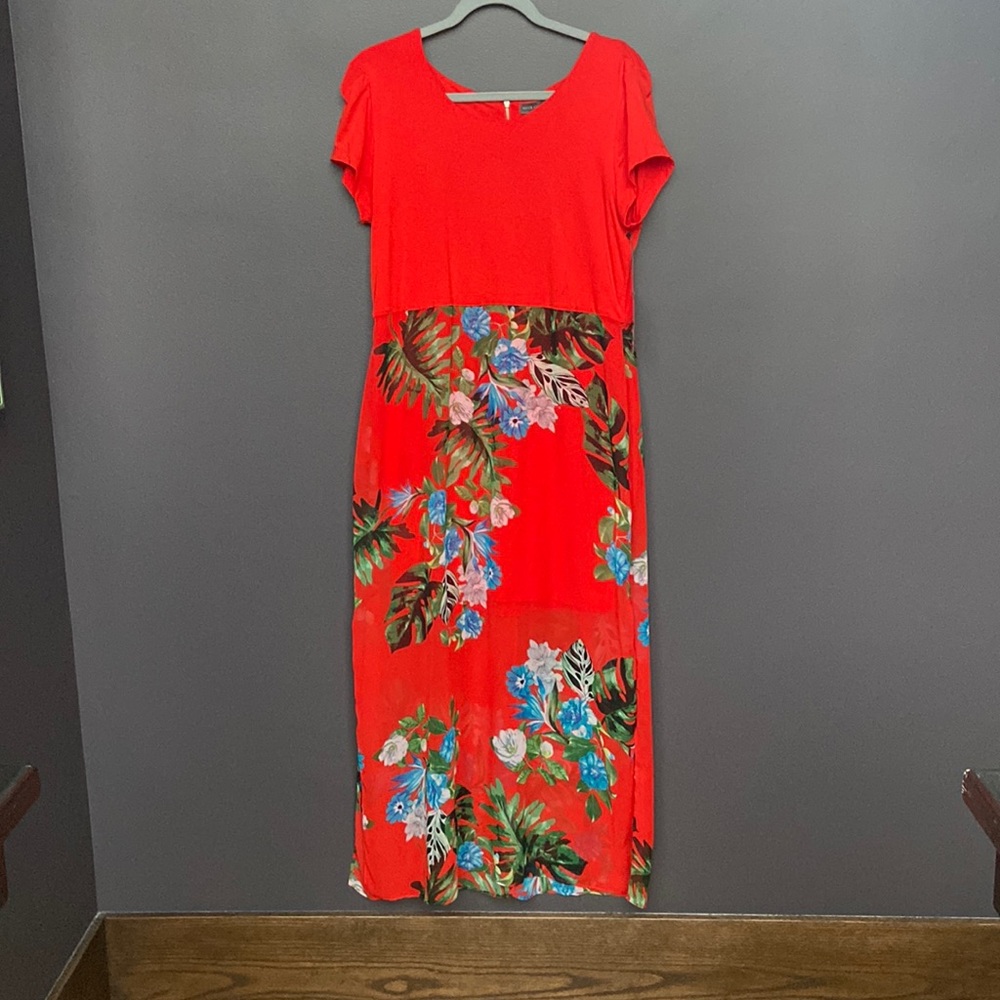 Vince Camuto Red Floral Maxi Dress